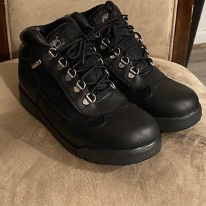 I am selling these today because they no longer fit me and belong somewhere else